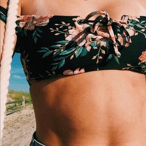 BILLABONG OFF THE SHOULDER BIKINI TOP